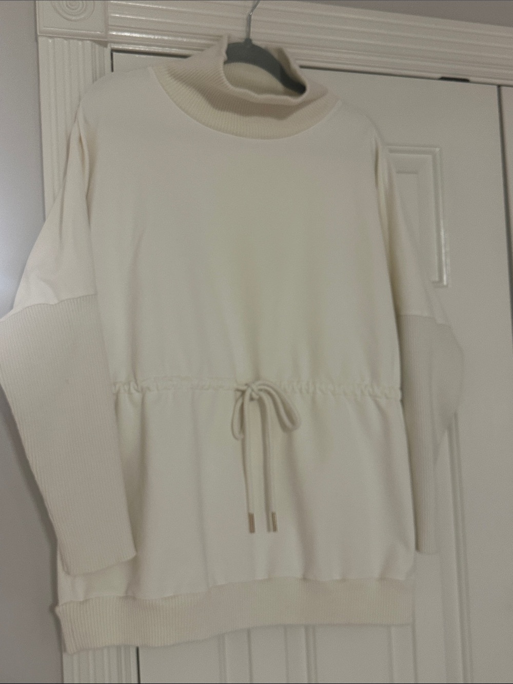 Varley Cream Drawstring Peplum Sweatshirt